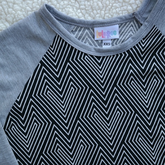 LulaRoe Randy XXS Gray Black Stripe Heart Print - Picture 2 of 3